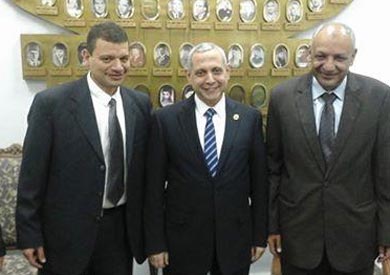 الدكتور مجدي عبدالعزيز رئيس مصلحة الجمارك